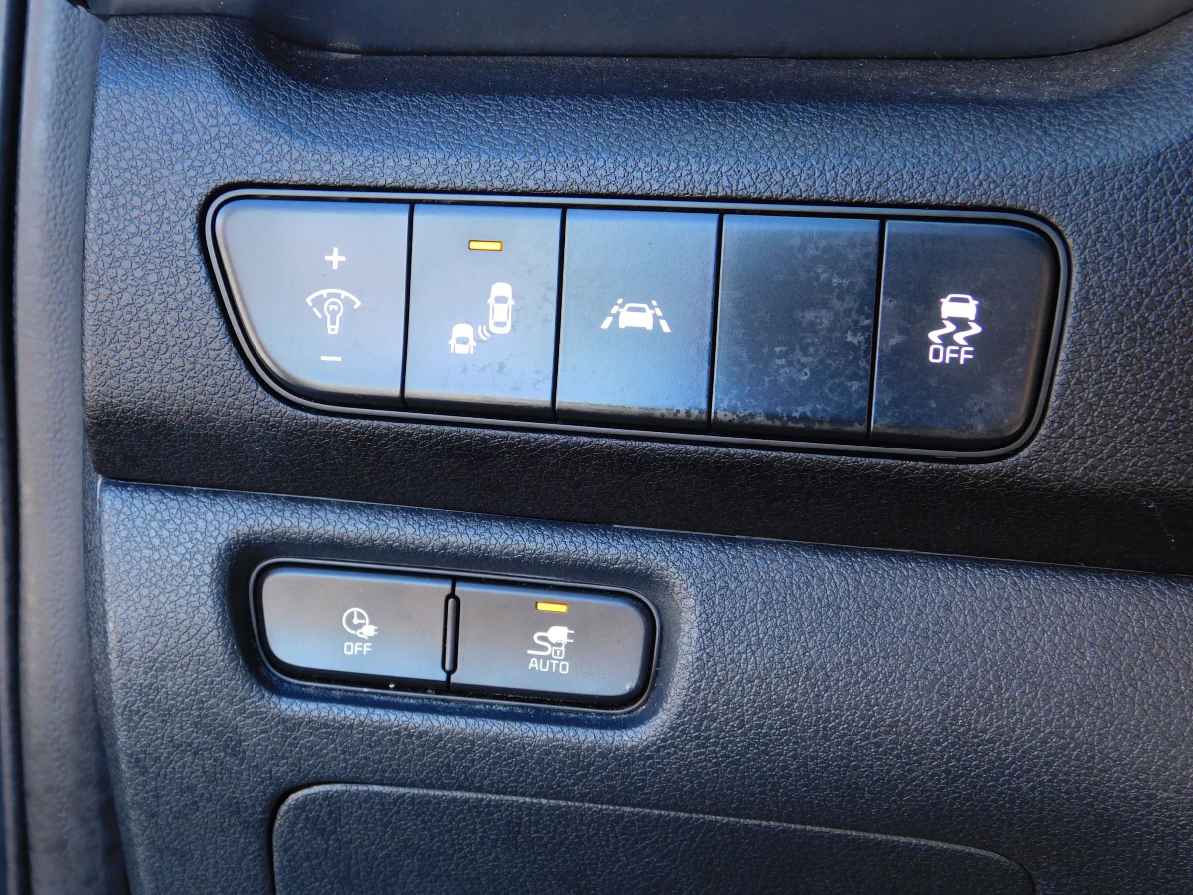 Used 2022 Kia Niro EX w/ Cold Weather Package image 23