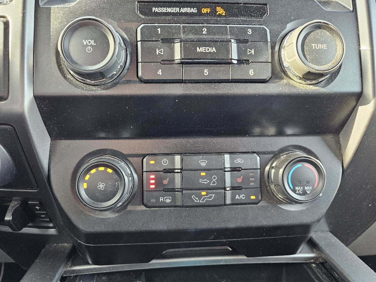 Used 2019 Ford F150 XLT w/ Equipment Group 302A Luxury AWD/4WD image 16