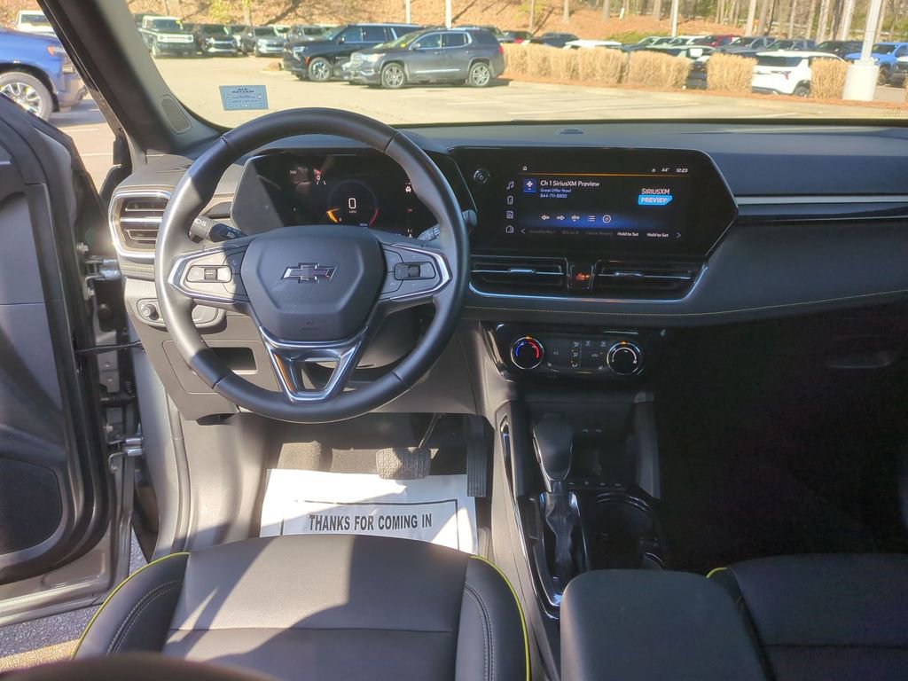 Used 2024 Chevrolet TrailBlazer ACTIV w/ Driver Confidence Package image 27