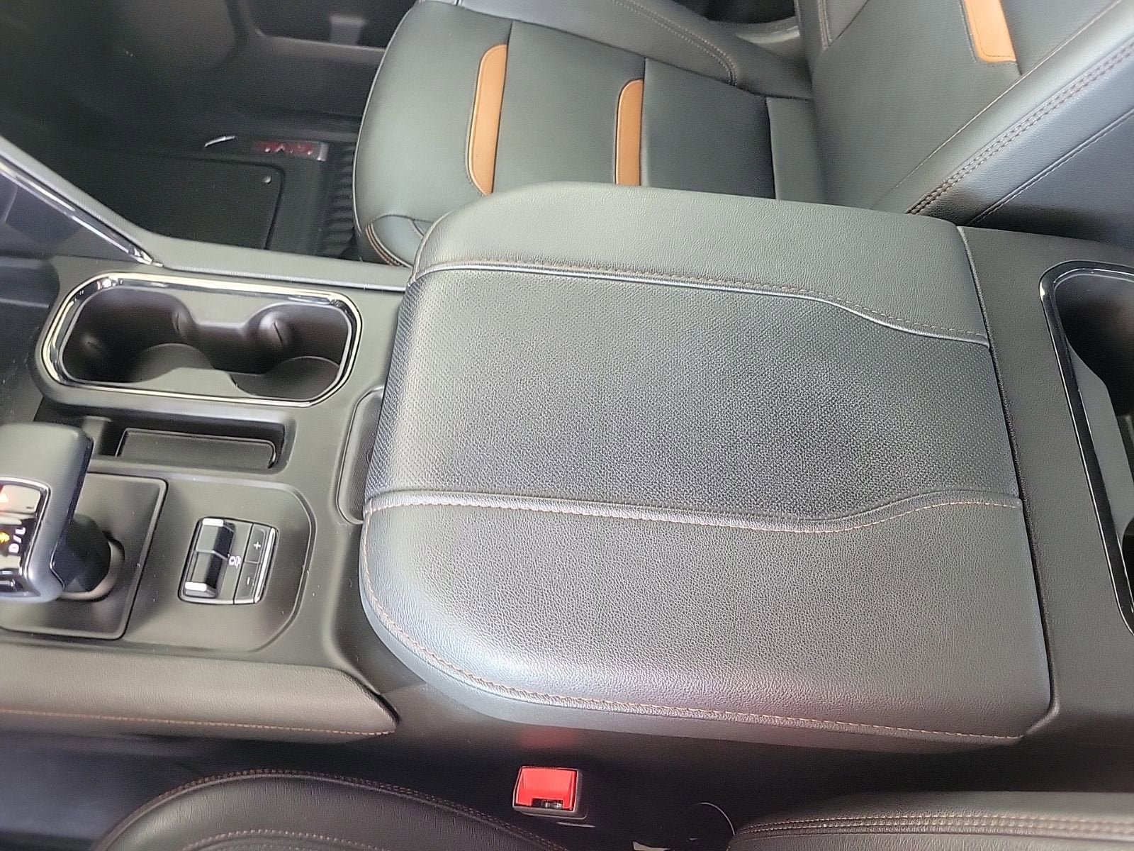Used 2024 GMC Sierra 1500 AT4 w/ Technology Package AWD/4WD image 25