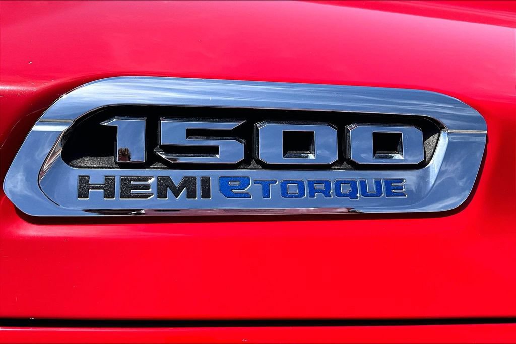 Used 2023 RAM 1500 Laramie AWD/4WD image 10