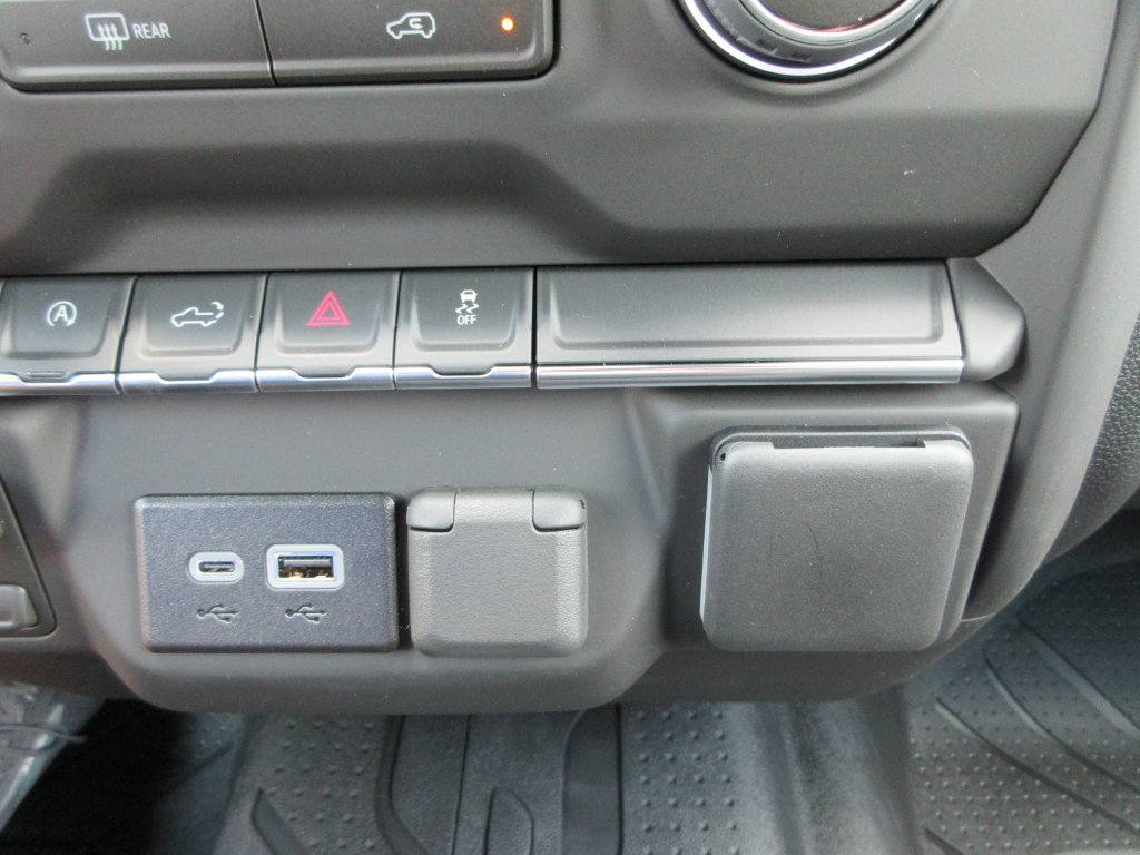 New 2026 Chevrolet Silverado 1500 Custom w/ Turbomax Blackout Package AWD/4WD image 29