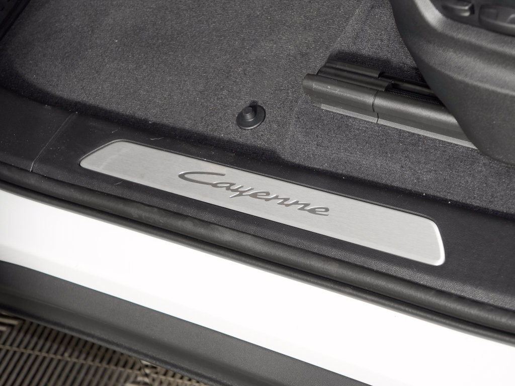 New 2026 Porsche Cayenne AWD/4WD image 18
