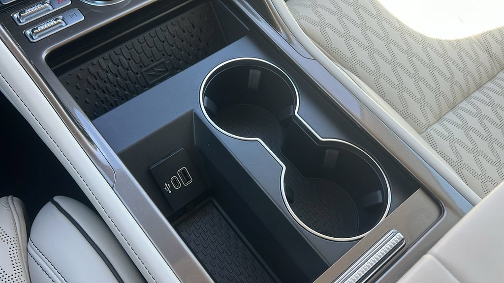 New 2025 Lincoln Nautilus Black Label w/ Jet Appearance Package AWD/4WD image 17