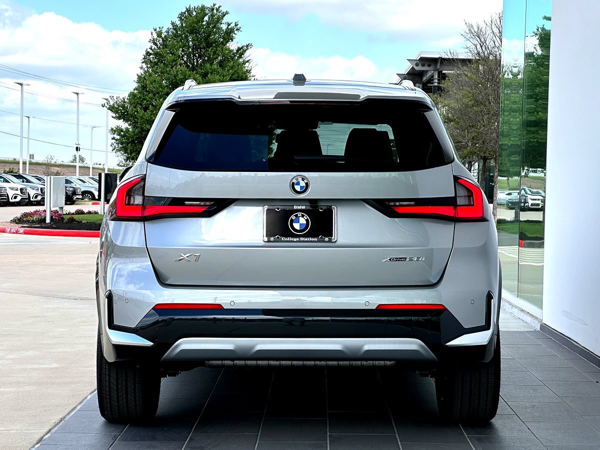 New 2026 BMW X1 xDrive28i w/ Technology Package AWD/4WD image 6