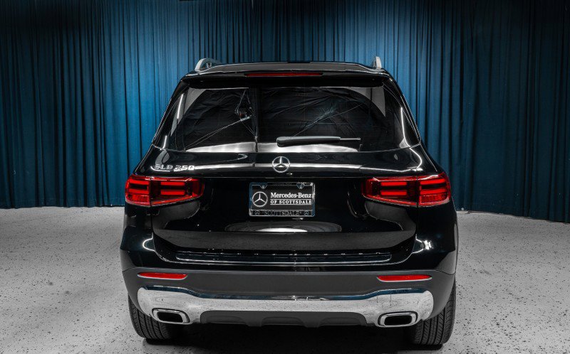New 2025 Mercedes-Benz GLB 250 image 8