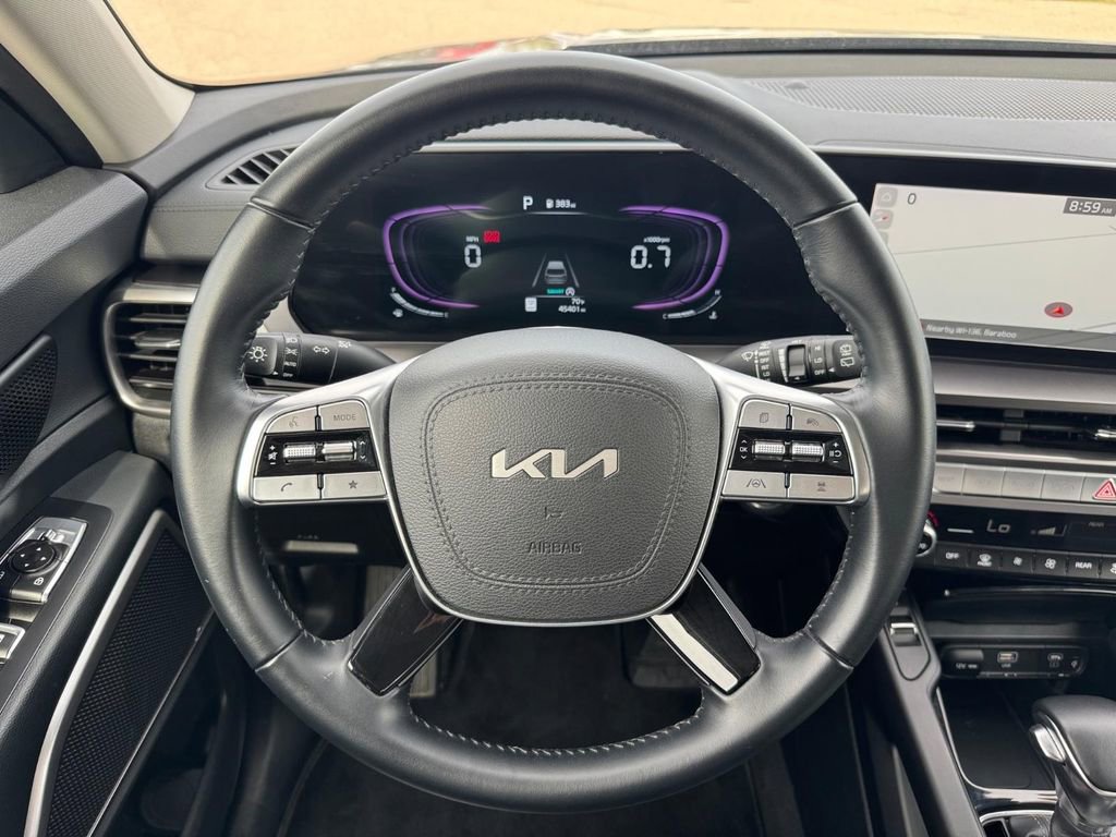 Used 2025 Kia Telluride S FWD image 13