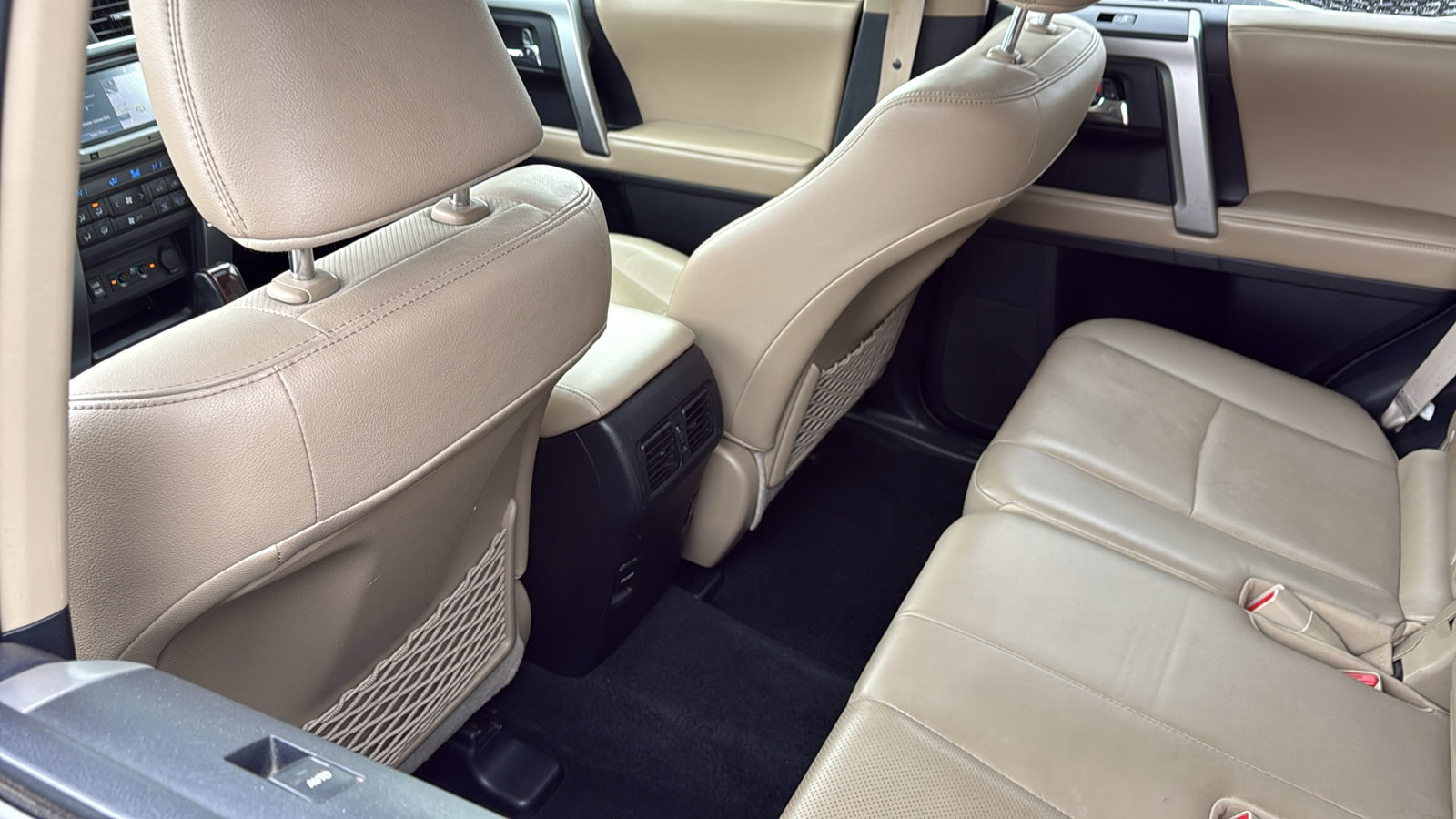 Used 2016 Toyota 4Runner Limited image 31