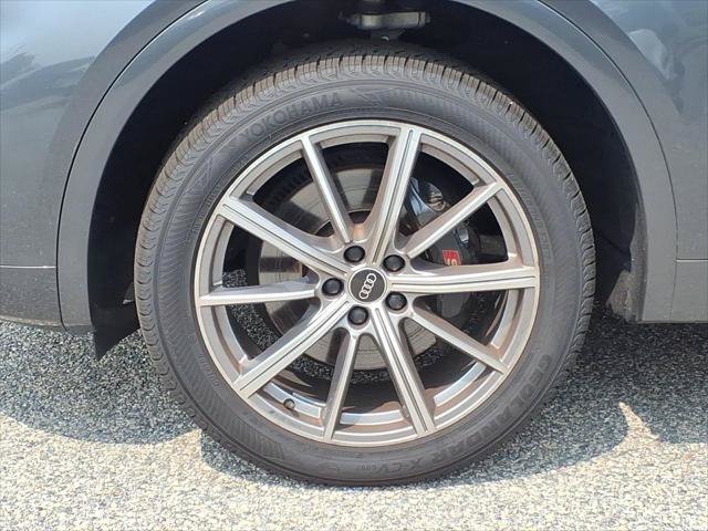 Certified 2022 Audi SQ5 Premium Plus w/ Premium Plus Package AWD/4WD image 10