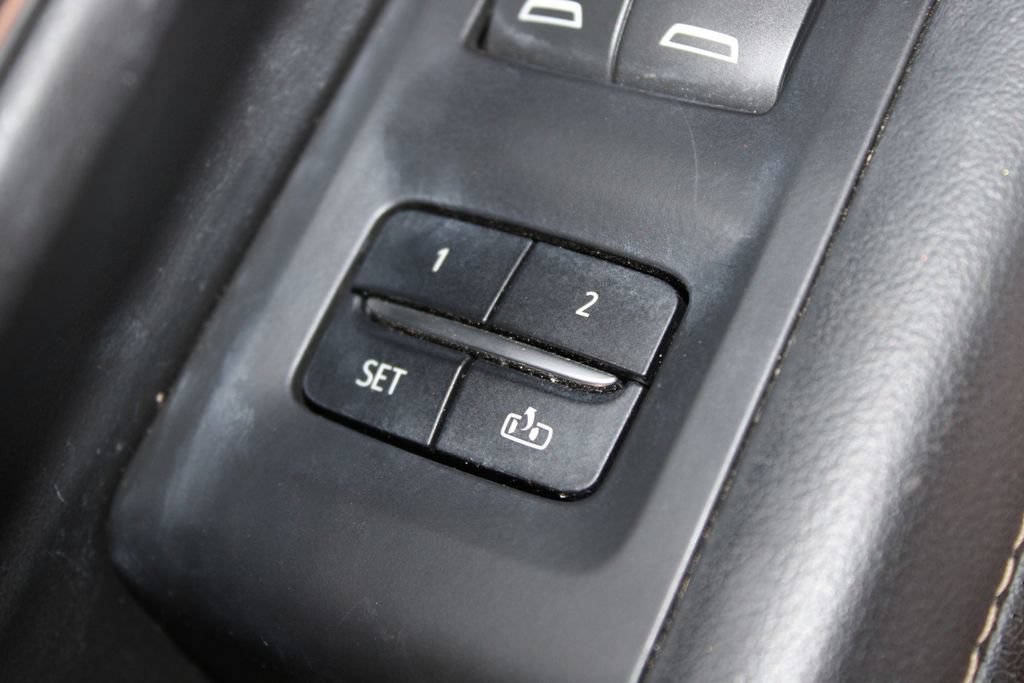 Used 2022 Chevrolet Suburban Premier RWD image 30