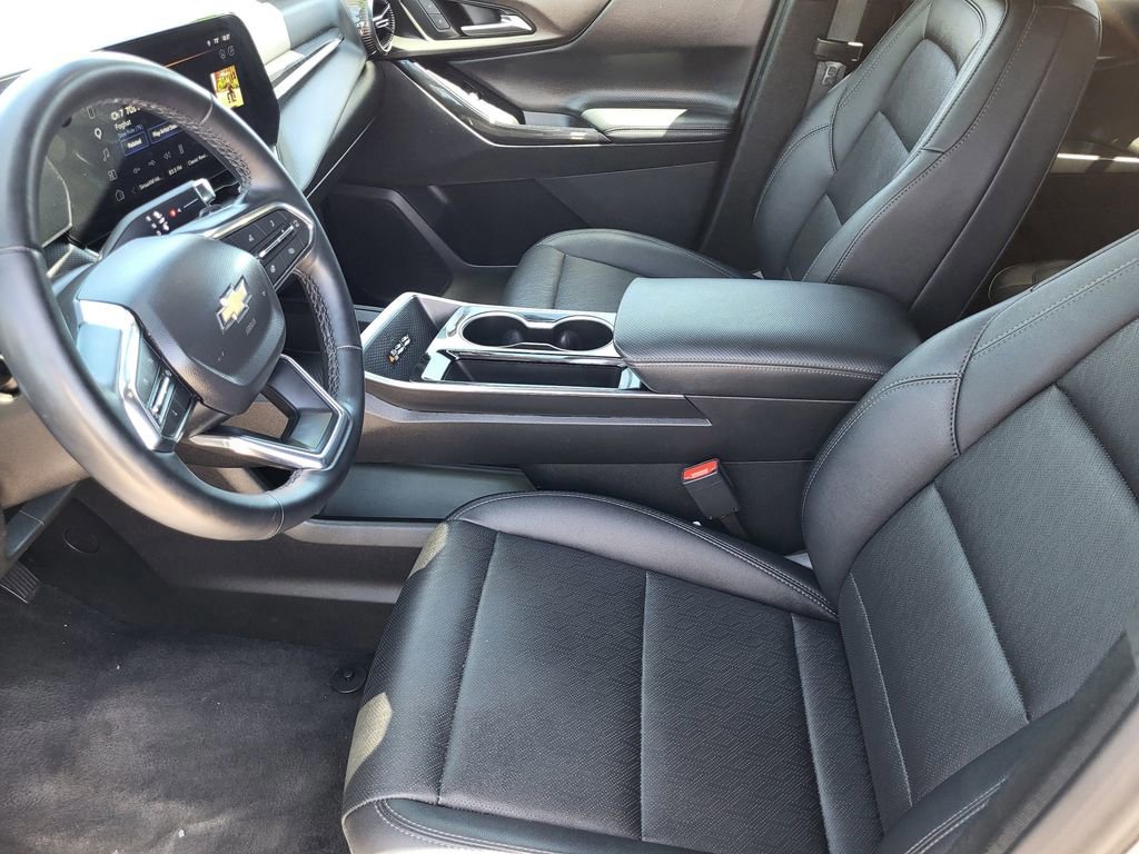 Certified 2025 Chevrolet Equinox LT w/ Convenience Package II FWD image 18