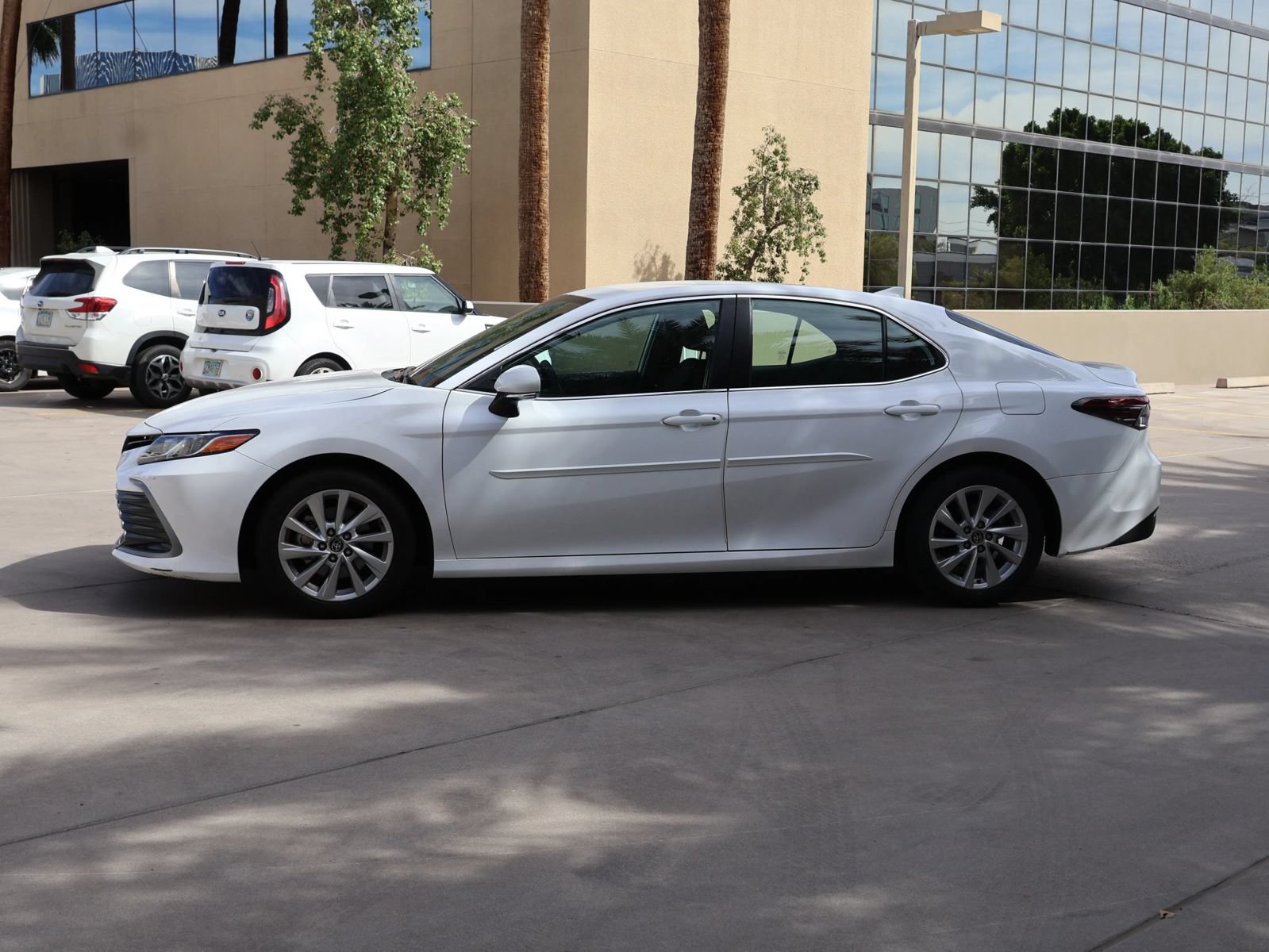 Used 2024 Toyota Camry LE w/ Convenience Package FWD image 8
