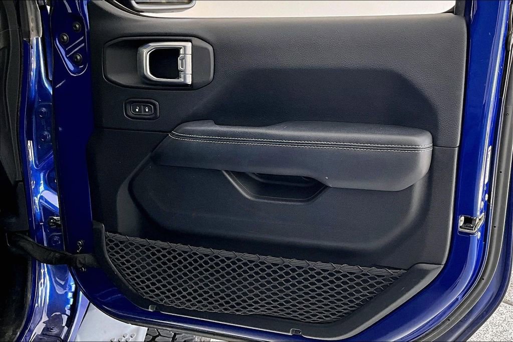 Used 2018 Jeep Wrangler Unlimited Sahara image 21