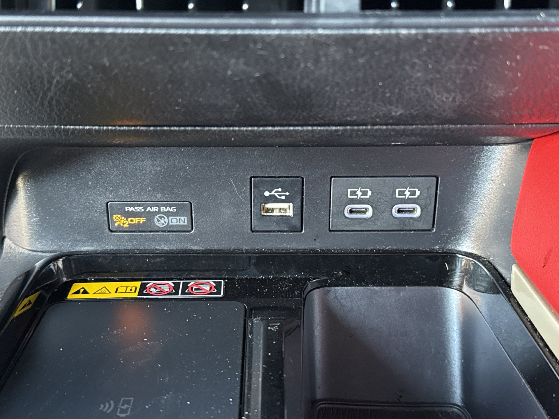 Used 2025 Toyota Camry XSE w/ Premium Package FWD image 9