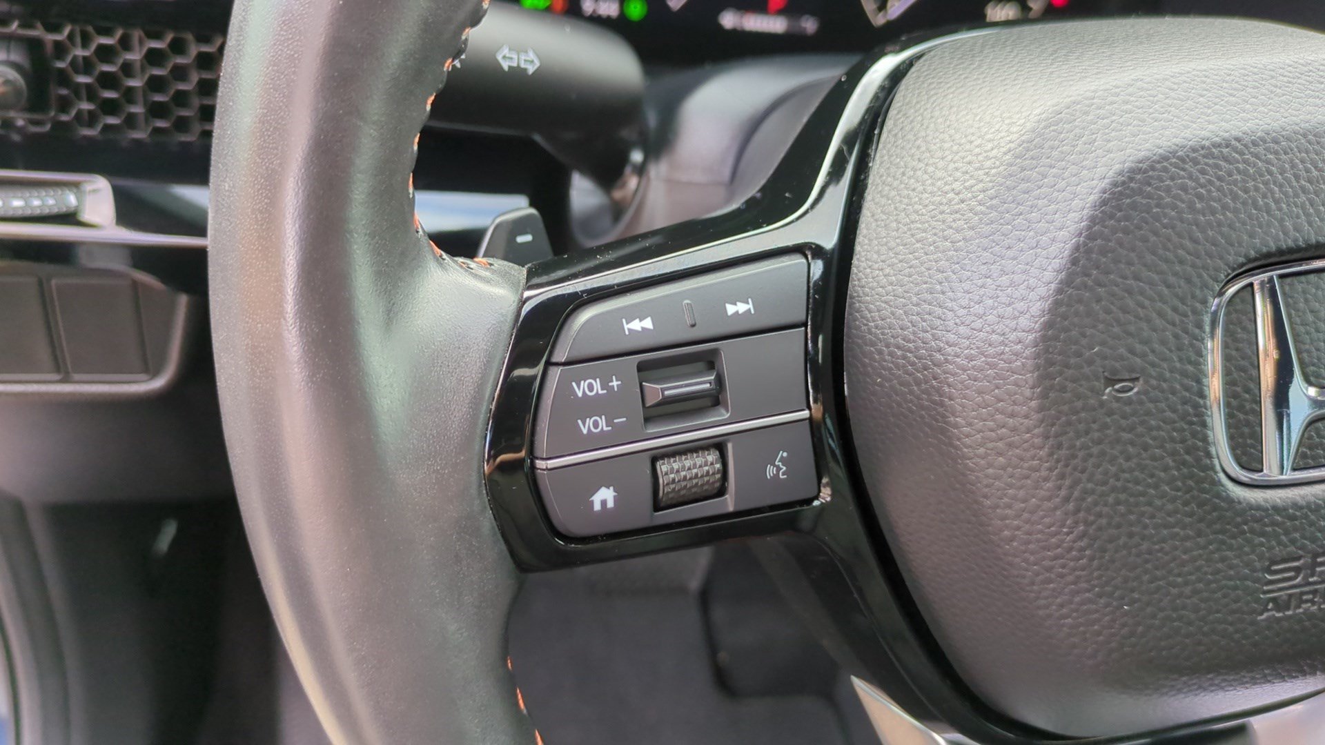 Used 2024 Honda CR-V Sport Touring image 18