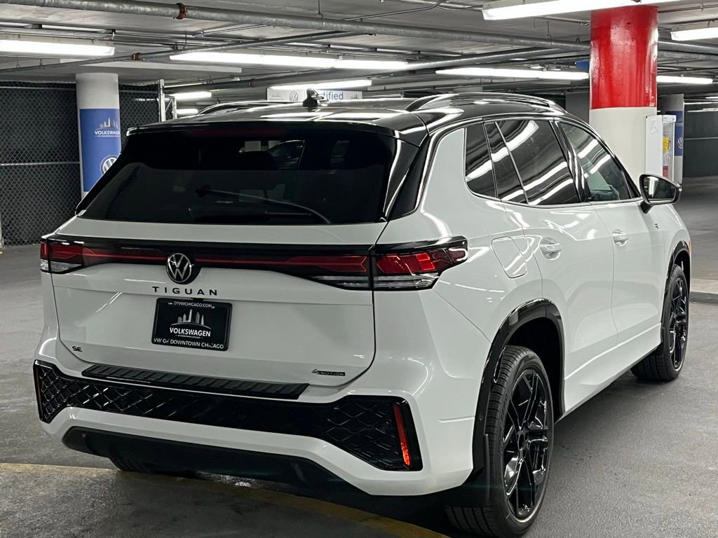 New 2026 Volkswagen Tiguan SE R-Line image 6