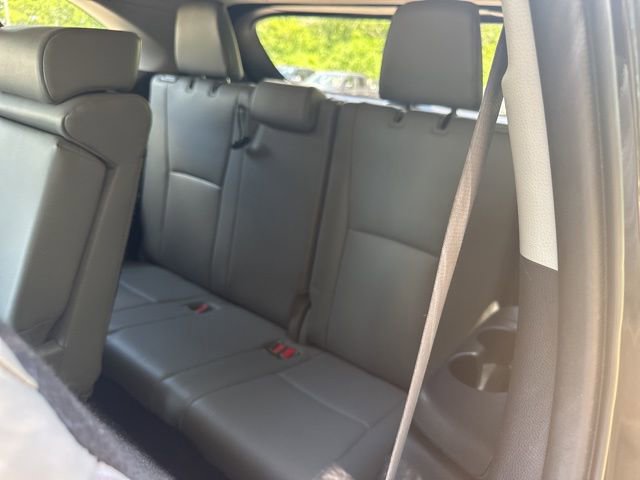 Used 2023 Toyota Highlander Limited image 17
