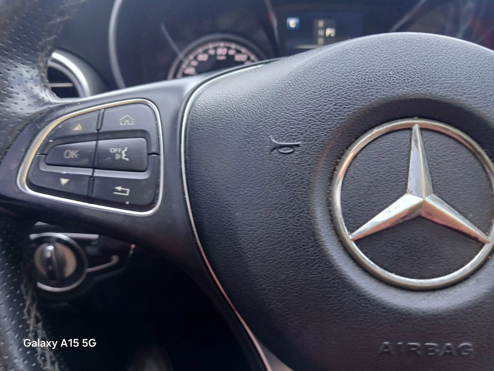 Used 2017 Mercedes-Benz C 300 Sedan image 28