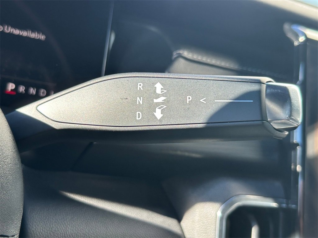 Used 2024 GMC Acadia Elevation image 31