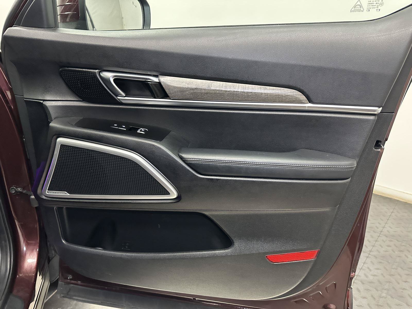 Used 2021 Kia Telluride EX w/ EX Premium Package FWD image 37