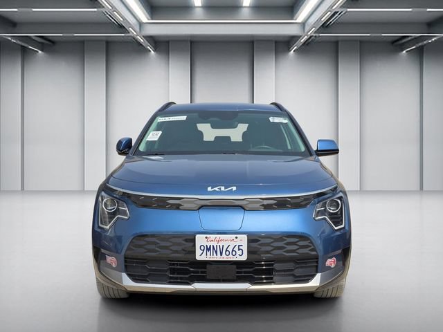 Certified 2024 Kia Niro Wind FWD image 2