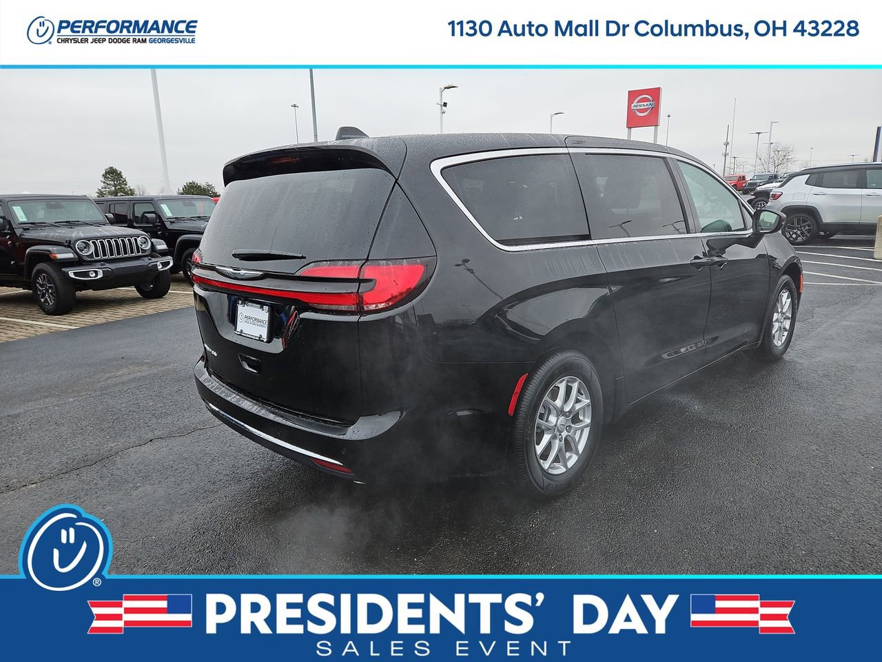 New 2026 Chrysler Pacifica Select image 7