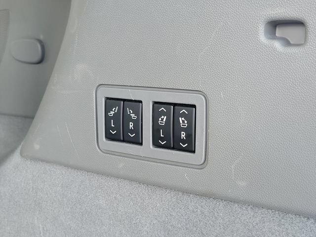 Used 2021 Cadillac XT6 Premium Luxury FWD image 27