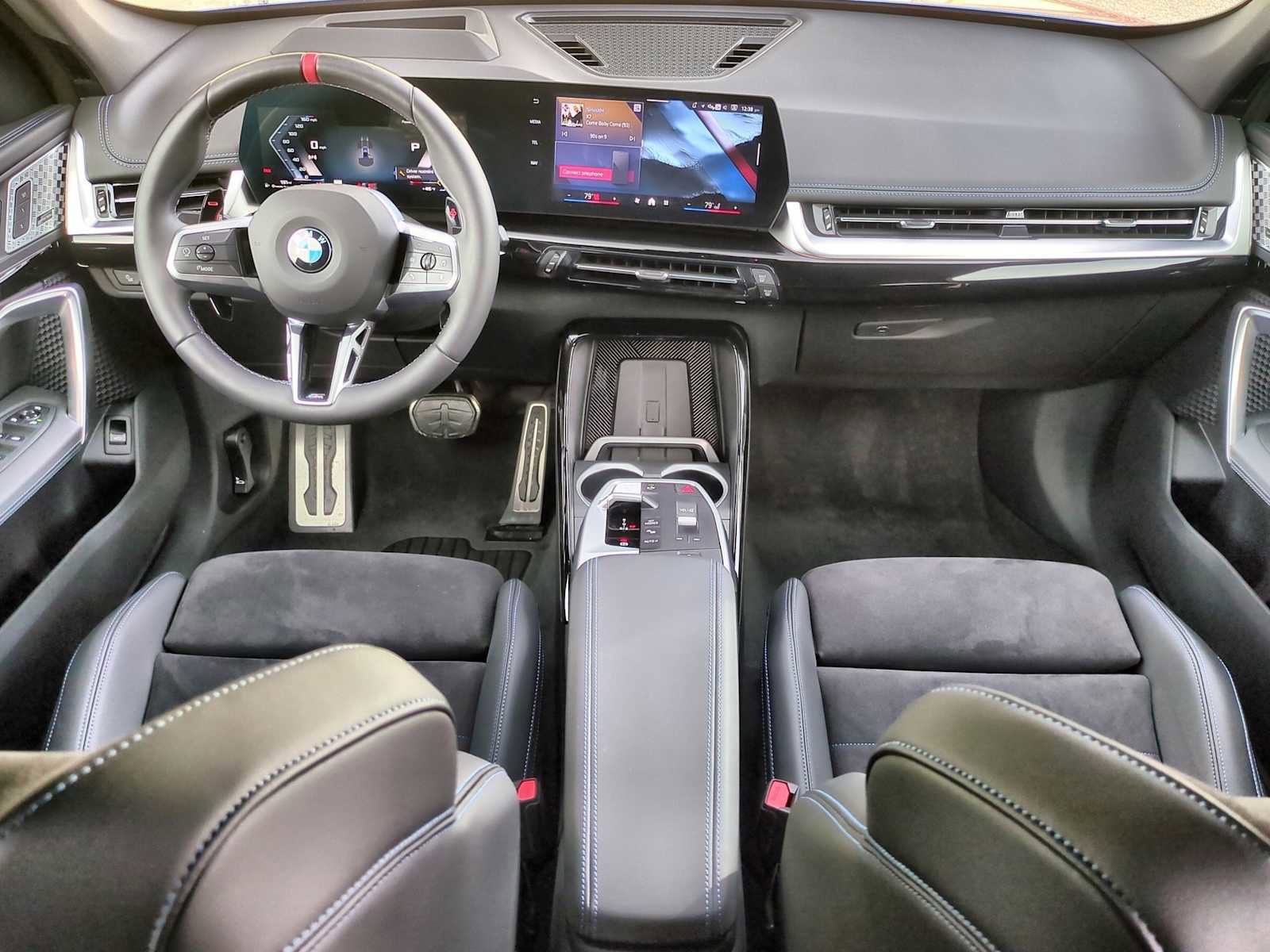 Used 2025 BMW X1 M35i w/ Premium Package image 15