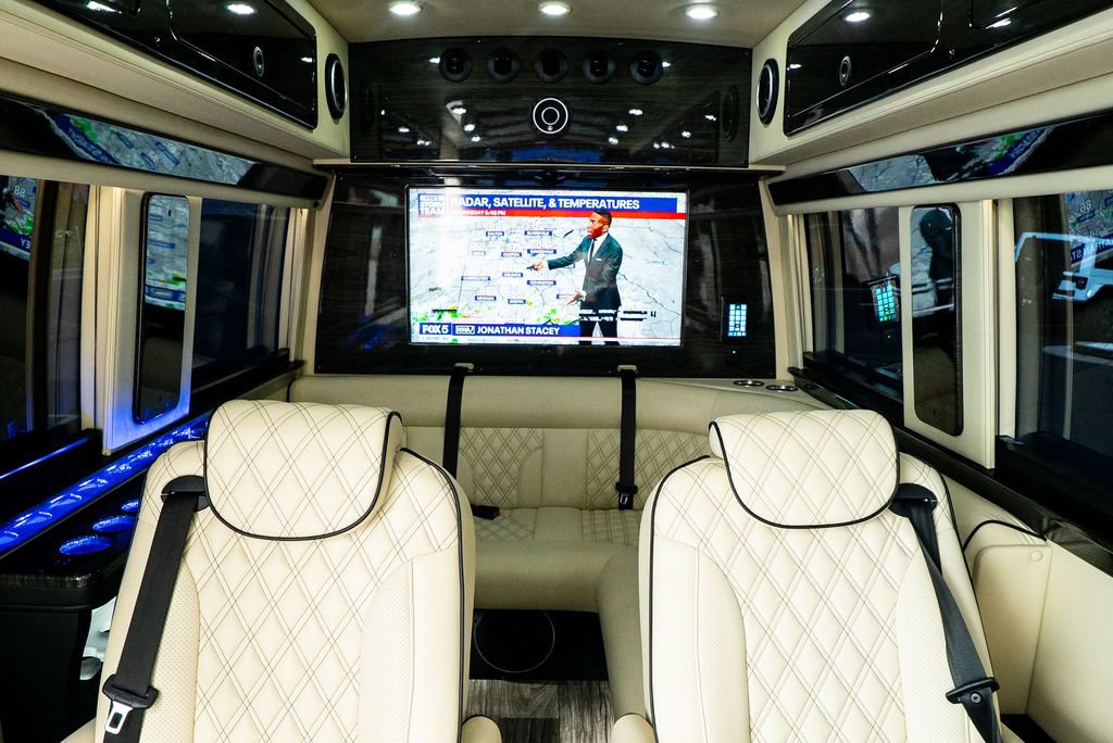 Used 2023 Mercedes-Benz Sprinter 3500 image 43