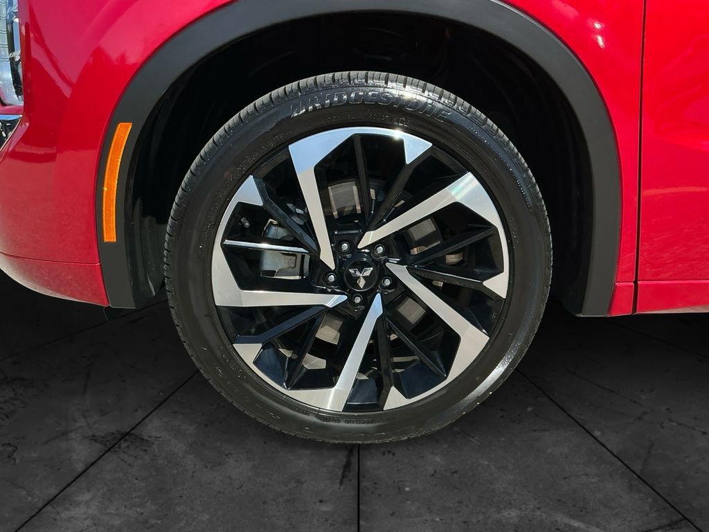 Used 2024 Mitsubishi Outlander SEL AWD/4WD image 15