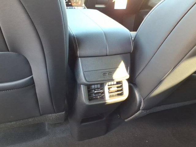New 2027 GMC Terrain Elevation w/ Elevation Premium Package AWD/4WD image 16