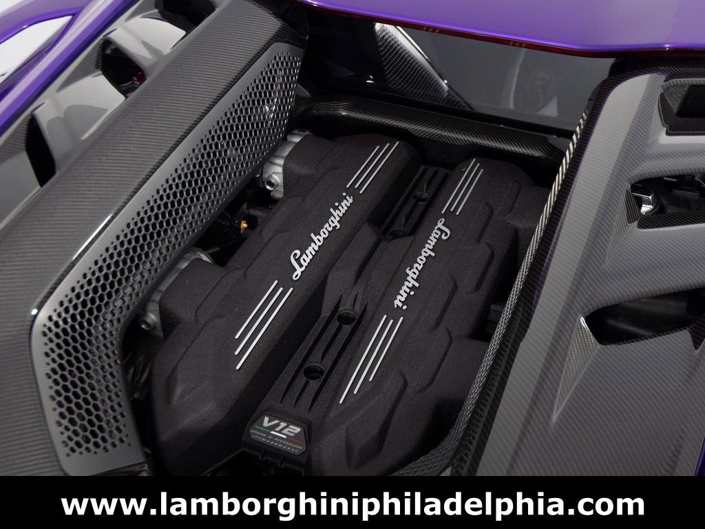 Used 2024 Lamborghini Revuelto image 47