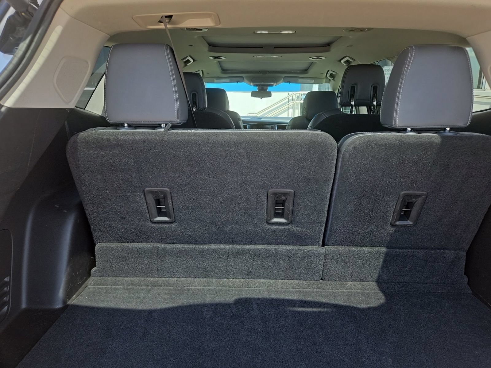 Used 2018 Buick Enclave Premium w/ Experience Buick Package FWD image 8