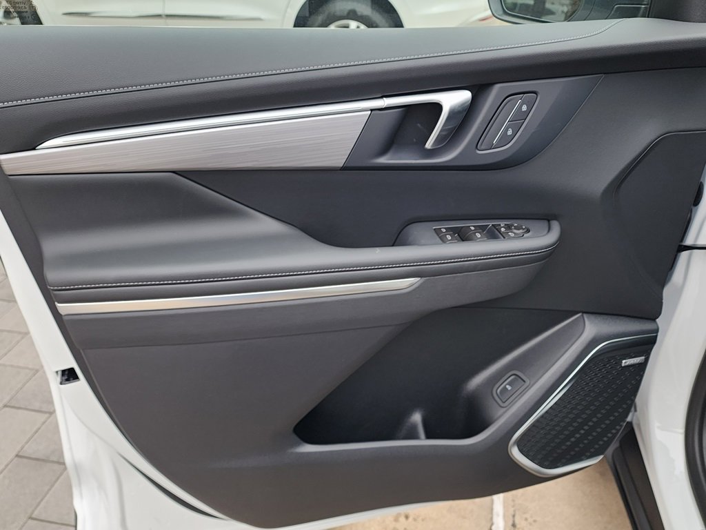 New 2026 Buick Enclave Preferred image 13