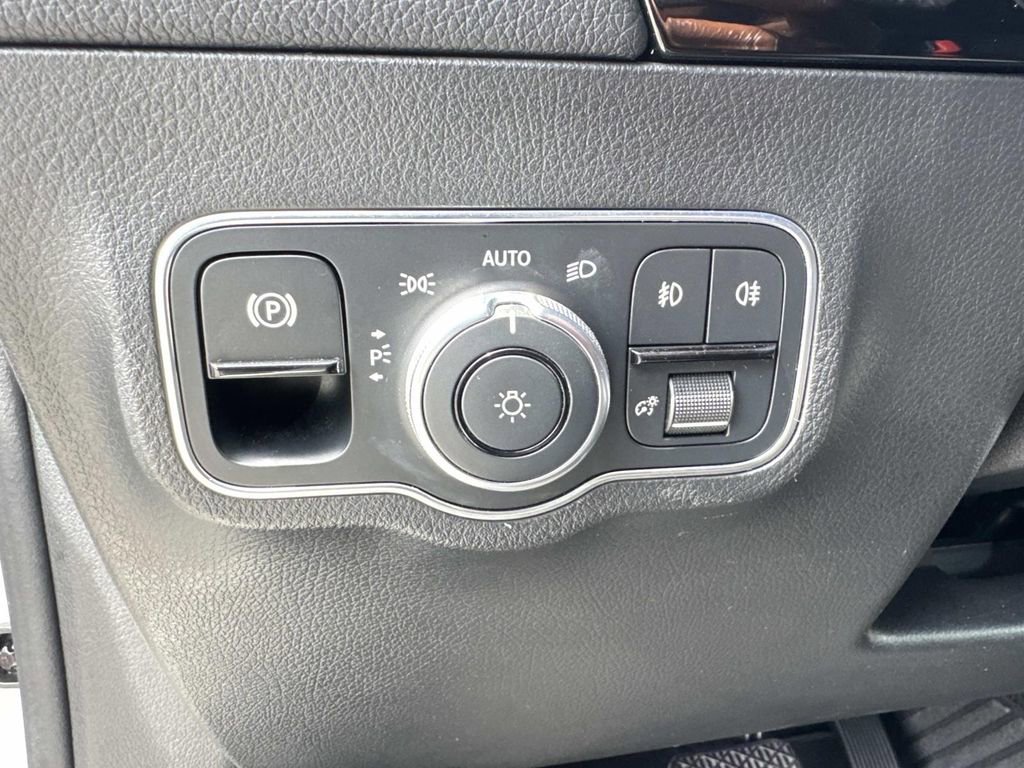 Used 2021 Mercedes-Benz GLA 250 image 20