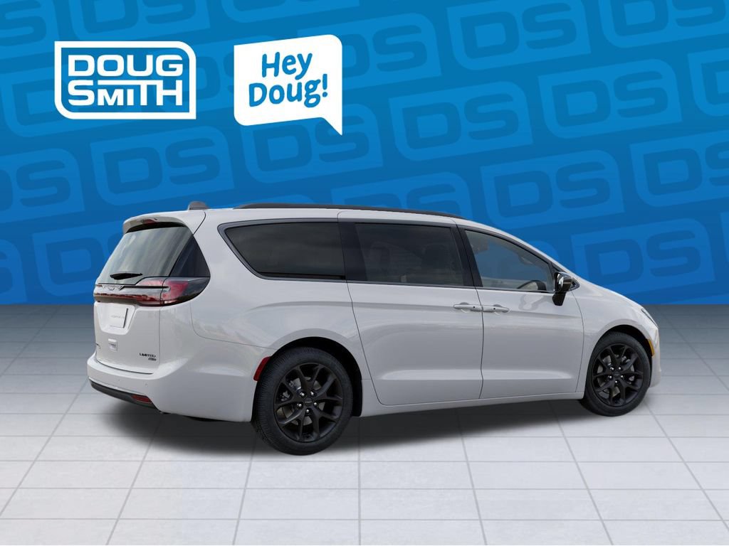 New 2027 Chrysler Pacifica Limited AWD/4WD image 4