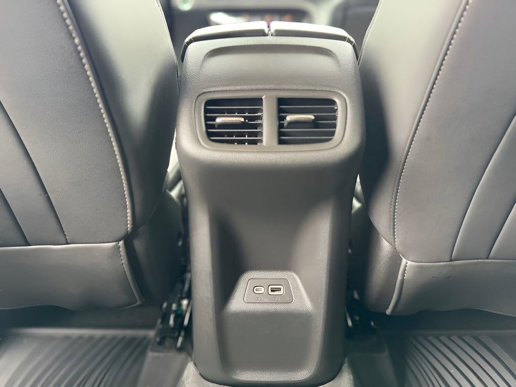 Used 2023 Buick Envision Essence image 13