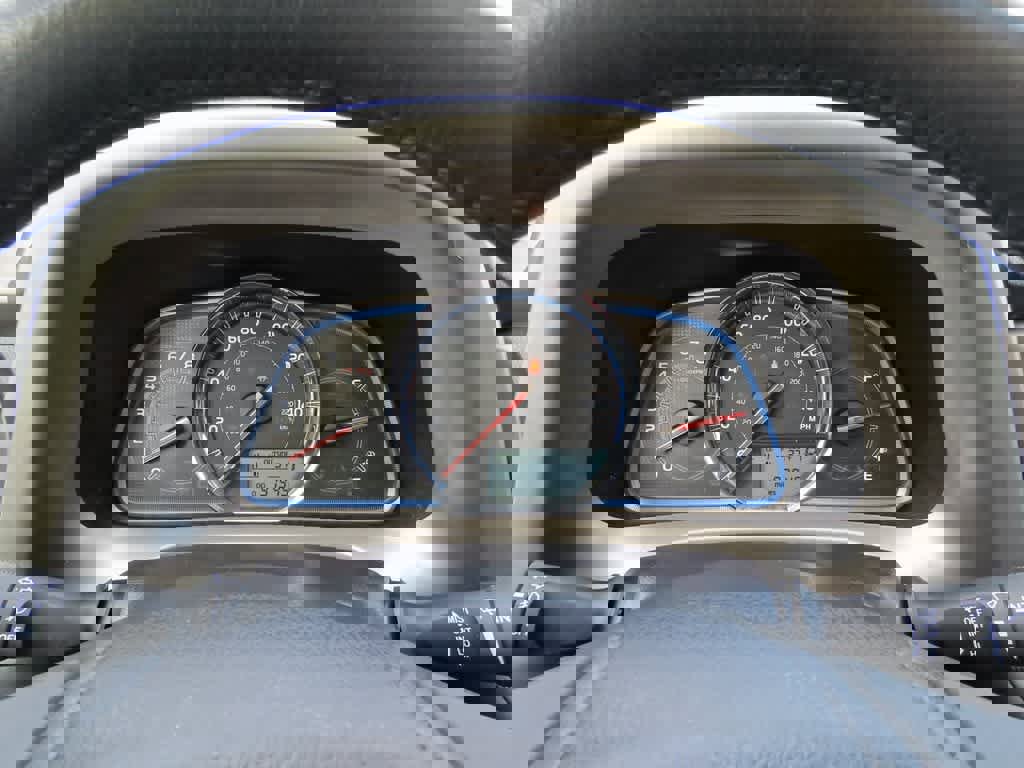 Used 2015 Toyota RAV4 Limited image 27