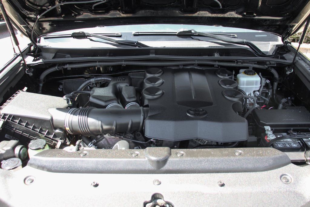 Used 2013 Toyota 4Runner SR5 w/ Convenience Pkg image 11