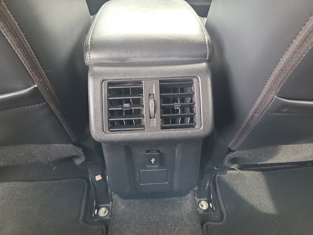 Used 2019 Mitsubishi Outlander SEL AWD/4WD image 28