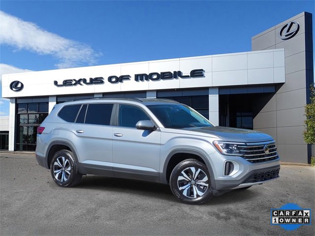 Used 2024 Volkswagen Atlas SE image 1