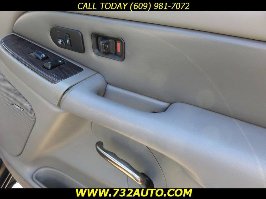 Used 2003 GMC Yukon XL Denali AWD/4WD image 34