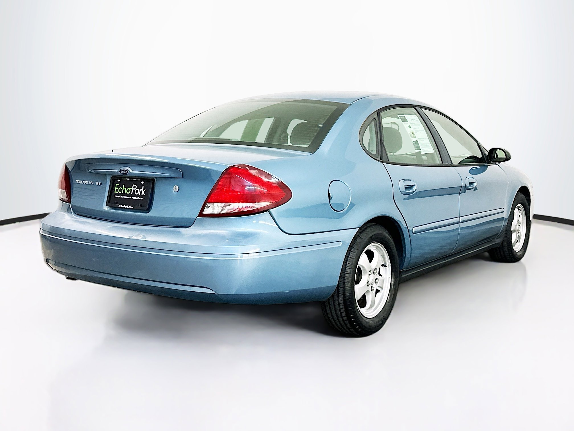 Used 2007 Ford Taurus SE image 9