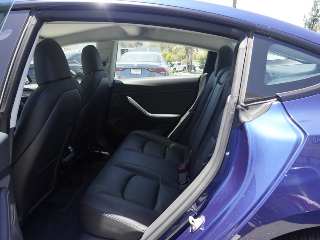 Used 2023 Tesla Model 3 Standard Range RWD image 17