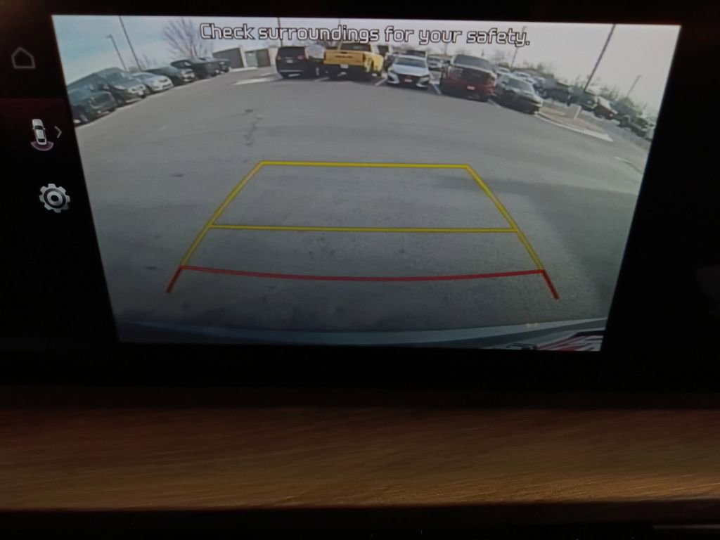 Used 2025 Kia Telluride AWD image 9