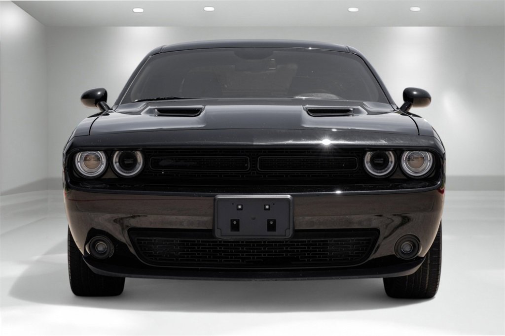 Used 2023 Dodge Challenger SXT w/ Blacktop Package image 4