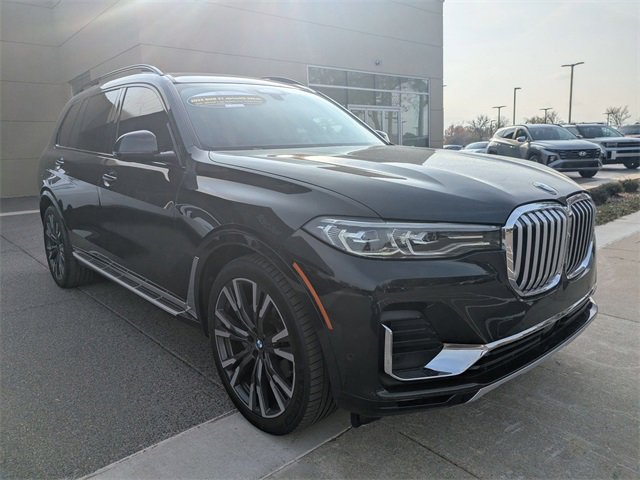 Used 2022 BMW X7 xDrive40i w/ Premium Package image 7