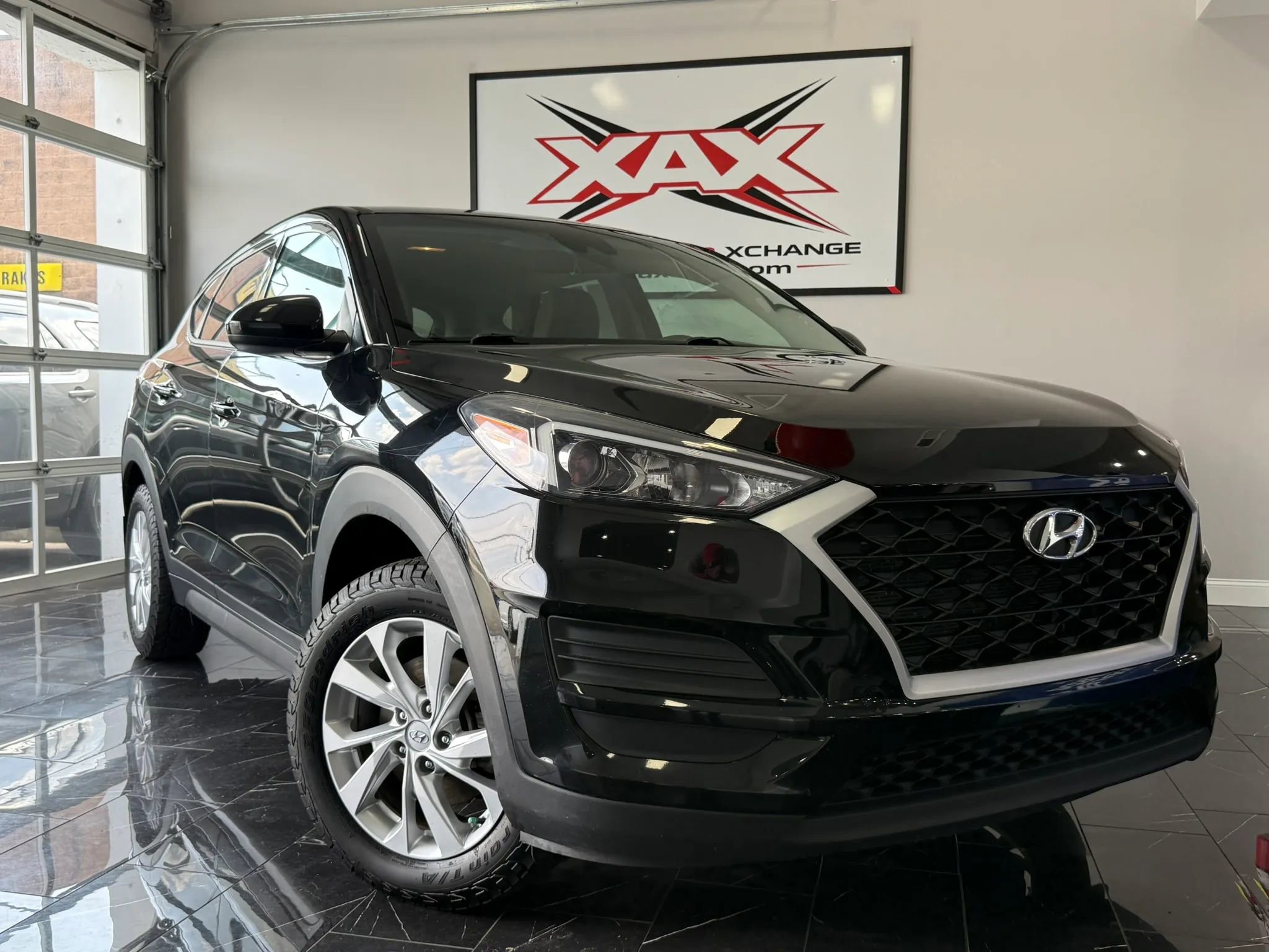 Used 2021 Hyundai Tucson SE image 1