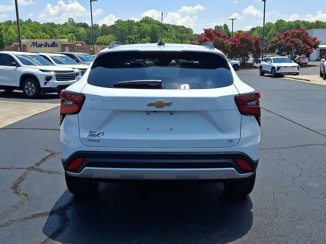 New 2026 Chevrolet Trax LT w/ LT Convenience Package FWD image 5
