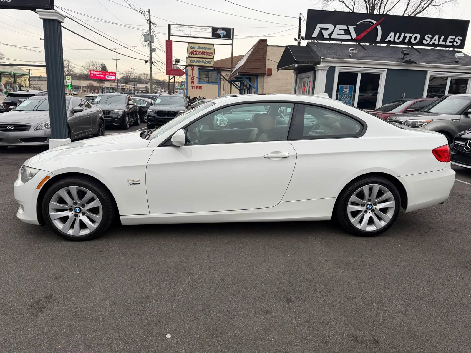 Used 2013 BMW 328i xDrive Coupe image 3